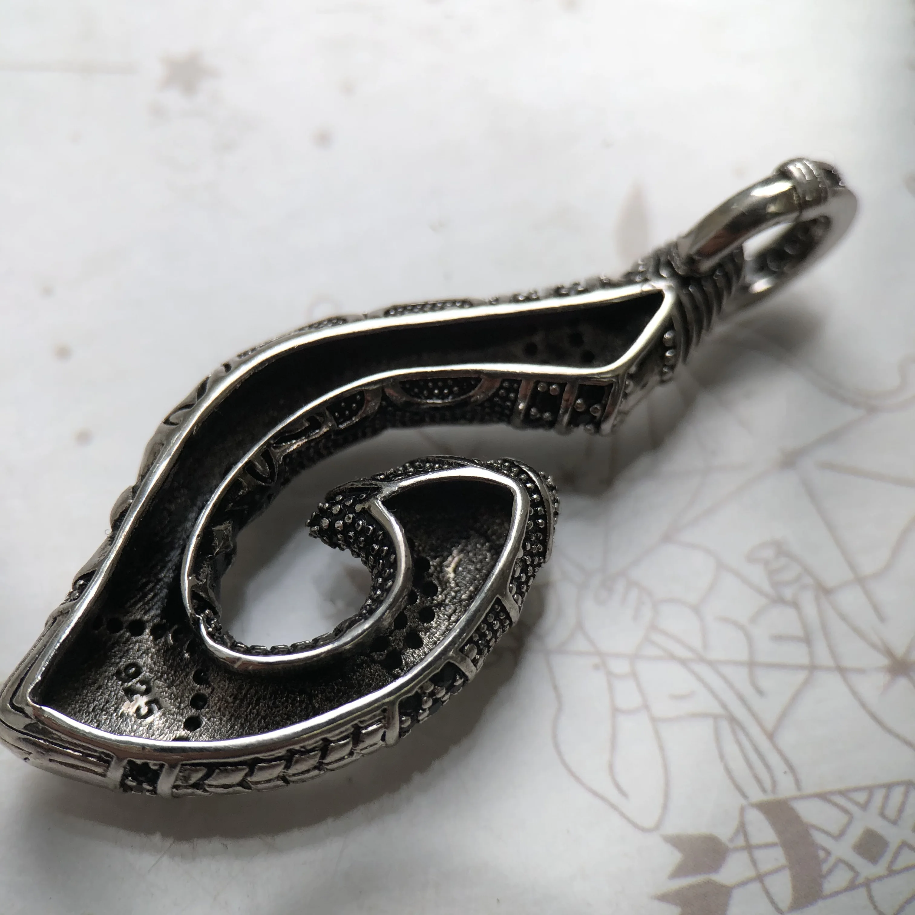 Vintage Ethnic Maori Hook Fashion Jewelry Sterling Silver Pendant - Image 6